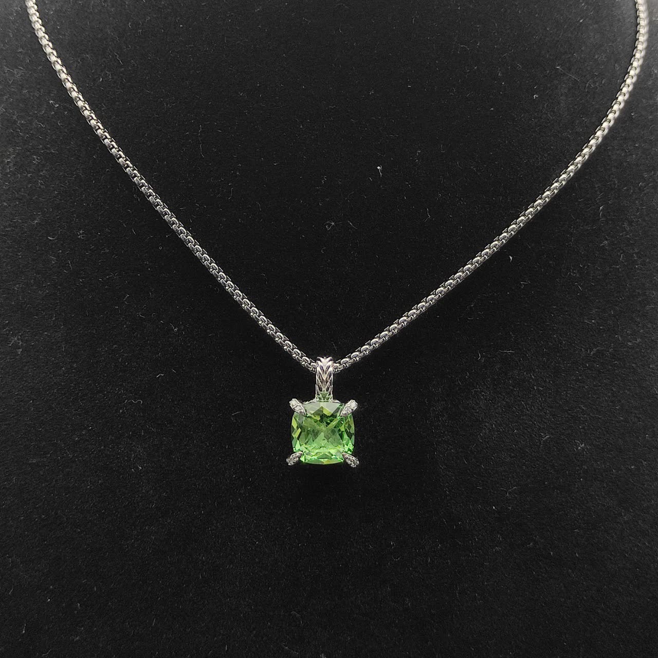 David Yurman Emerald Green Pendant Necklace